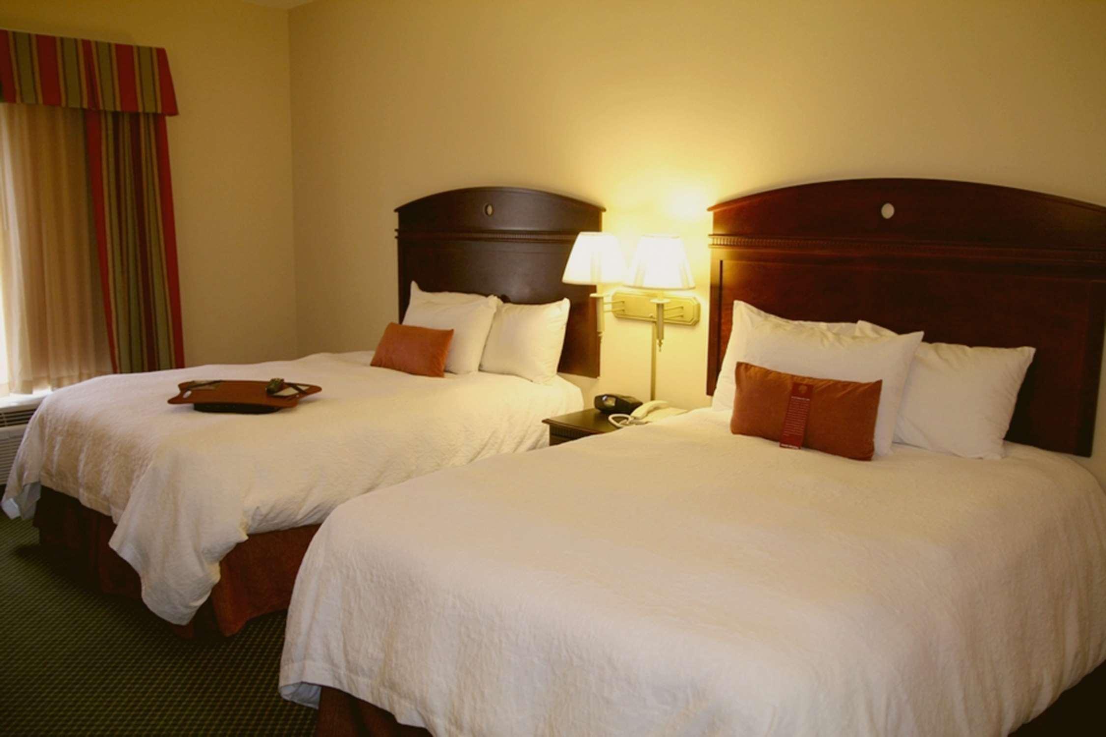 Hampton Inn Stony Creek מראה חיצוני תמונה