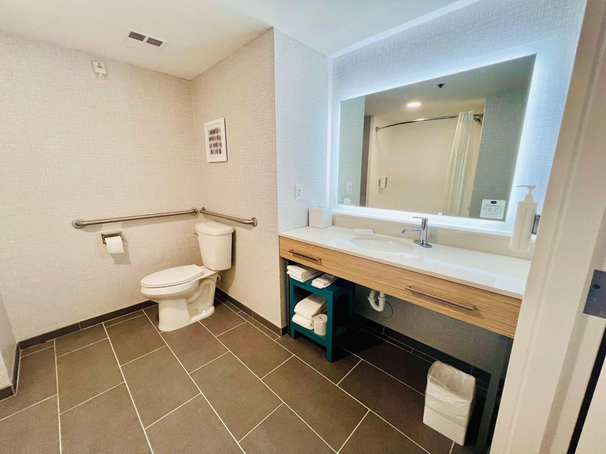 Hampton Inn Stony Creek מראה חיצוני תמונה