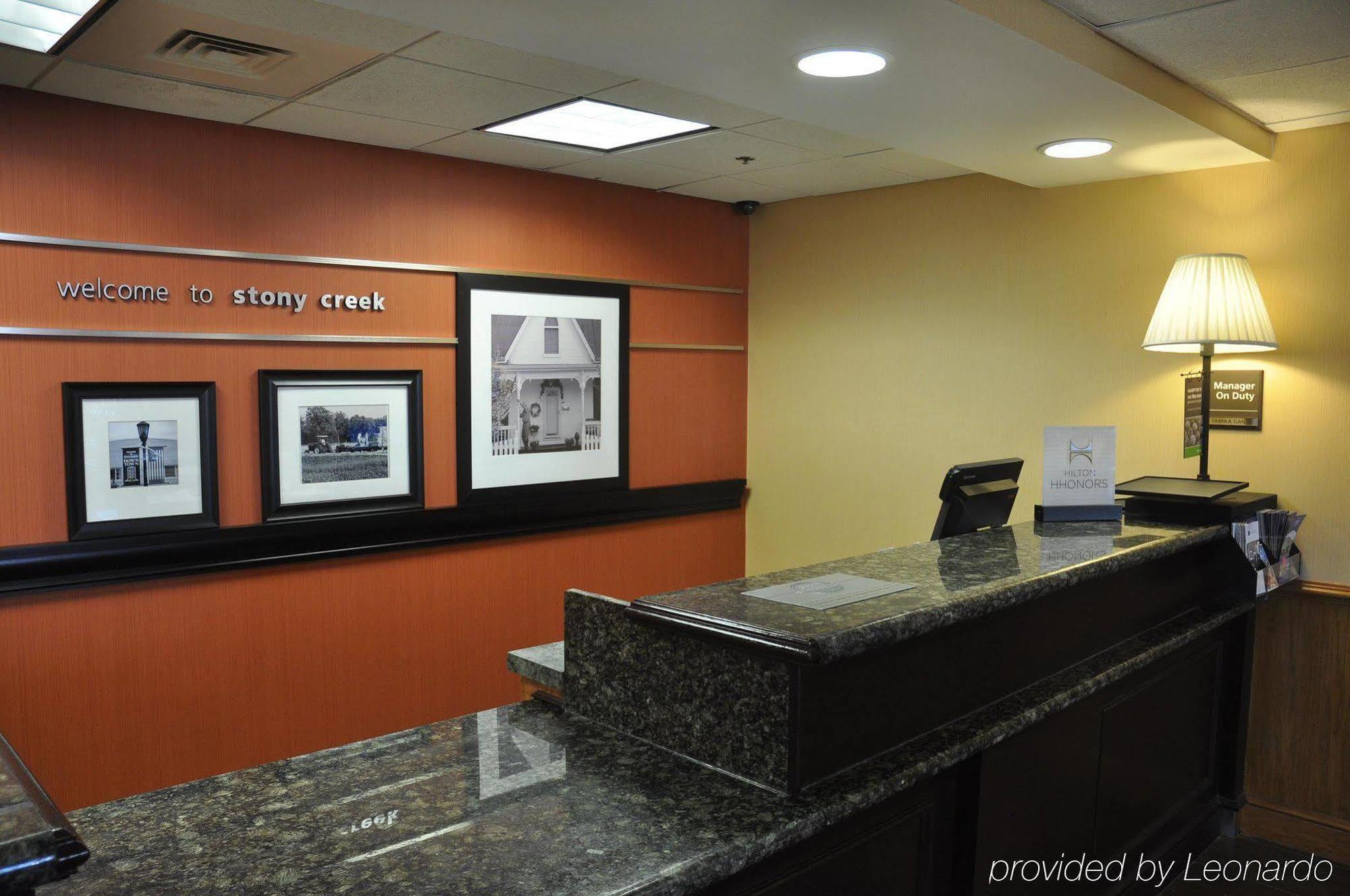 Hampton Inn Stony Creek מראה חיצוני תמונה